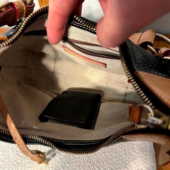 Dooney & Bourke Vintage All Weather Leather Pebble Black & Tan Bag - Picture 6 of 10